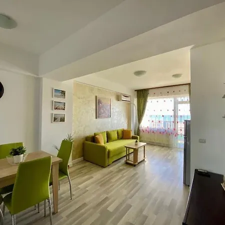 Summerland Marya Mamaia